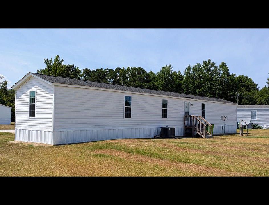2nd image of 105 Mary E Edwards Dr