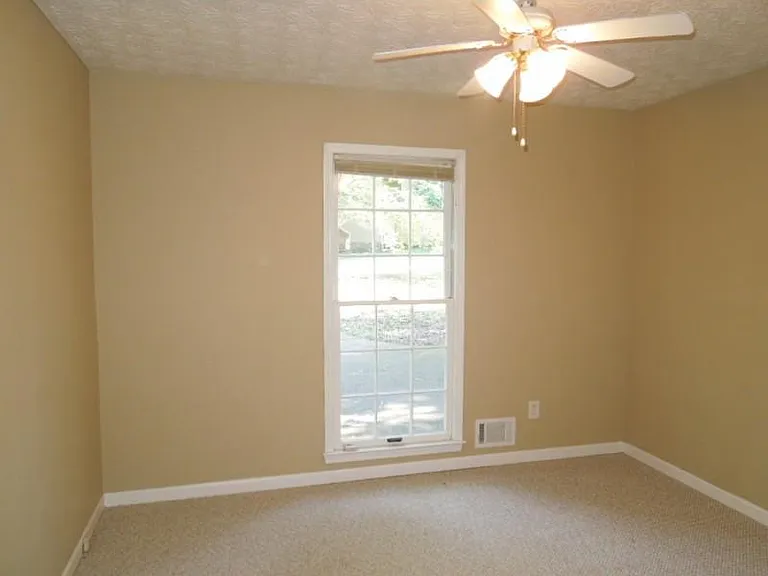 3382 Woodrun Trl — Photo 11
