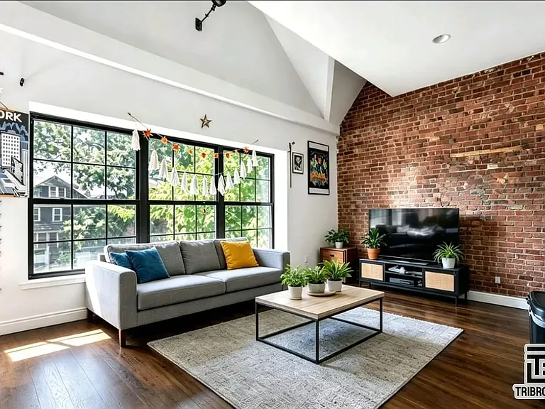 3502 Clarendon Rd #2A — Photo 1