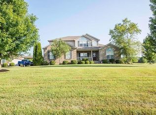 225 Roberts Rd, Versailles, KY 40383
