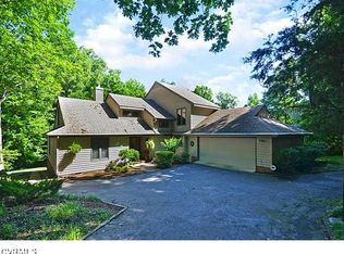 5802 Harbour Bluff Ter, Midlothian, VA 23112