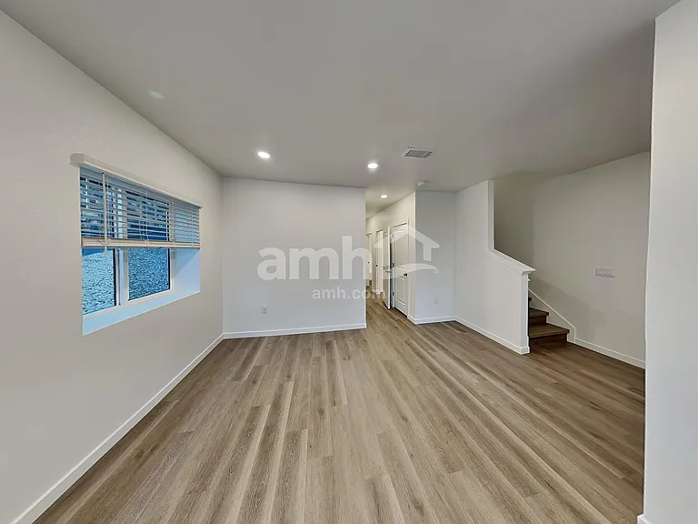 26153 E Calhoun Cir — Photo 23