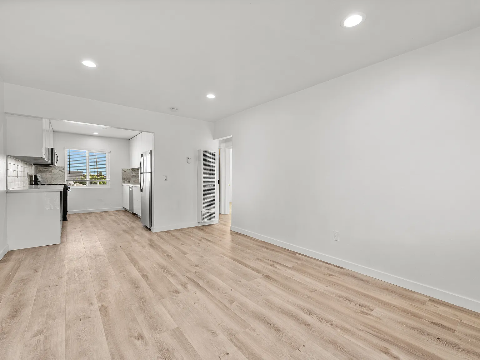 2 bed, 750 sqft, $2,595 — Photo 4