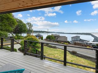 11321 N Lakeshore Dr, Lake Stevens, WA 98258