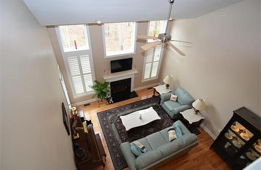 1st image of 54 Pondside Dr