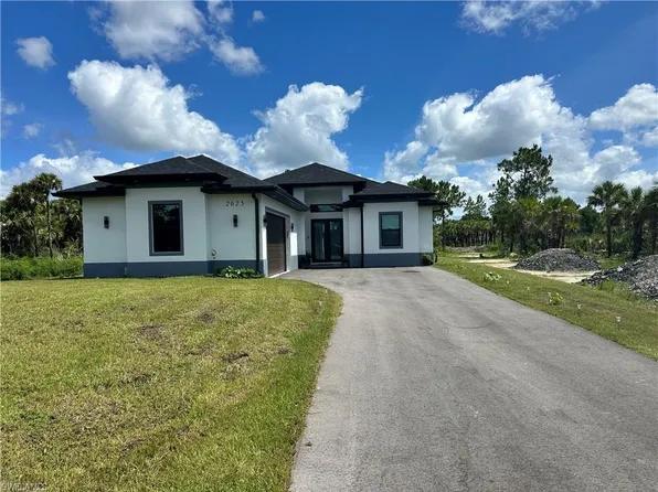 2625 32nd AVE SE, NAPLES, FL 34117