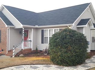 122 Mallard Creek Dr, Graham, NC 27253