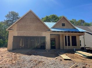 827 Kestrel Dr, Loganville, GA 30052