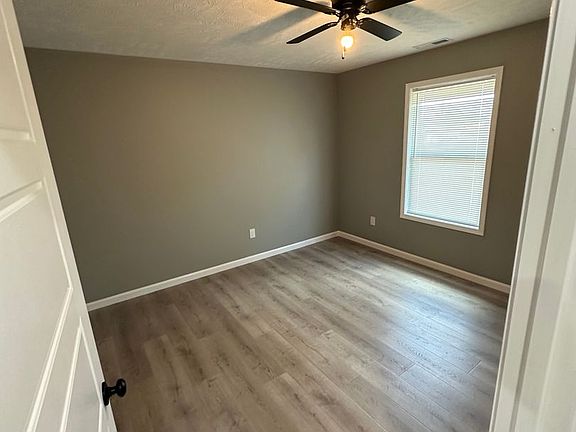 5th image of 705 Haley St #B