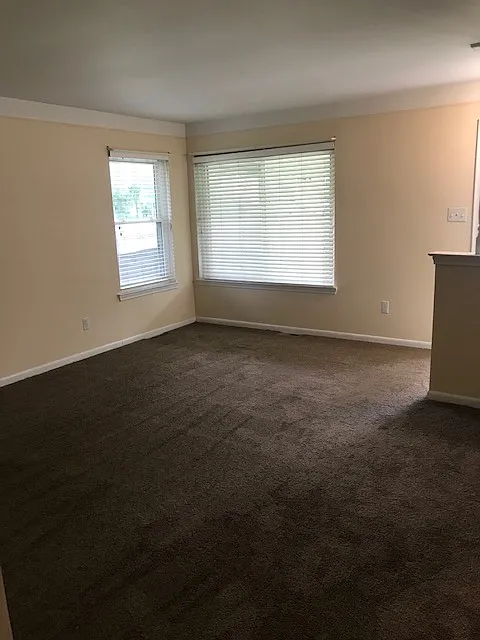 3 bed, 1120 sqft, $1,600 — Photo 4