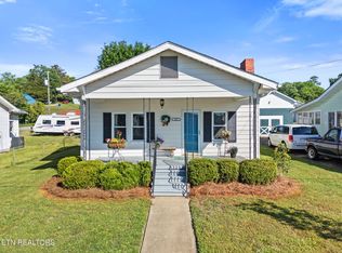 902 Fowler St, Clinton, TN 37716