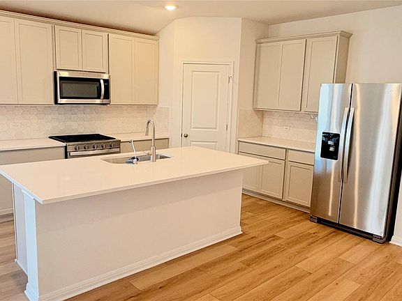 2nd image of 378 Callahan Loop