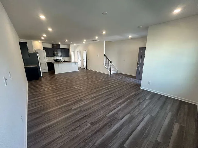 3307 Gypsum Dr — Photo 4