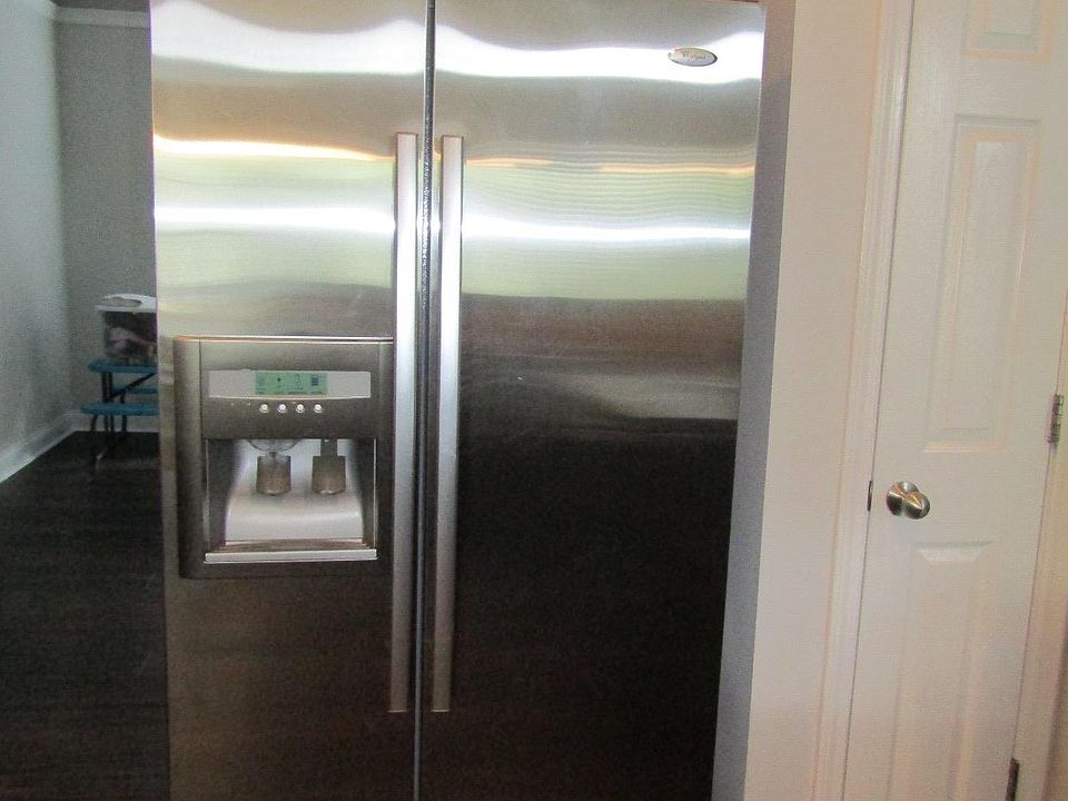 1st image of 239 Gleneagles Way