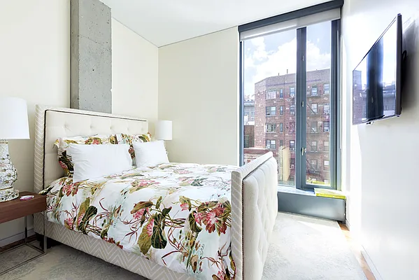 Rented by Compass | media 45