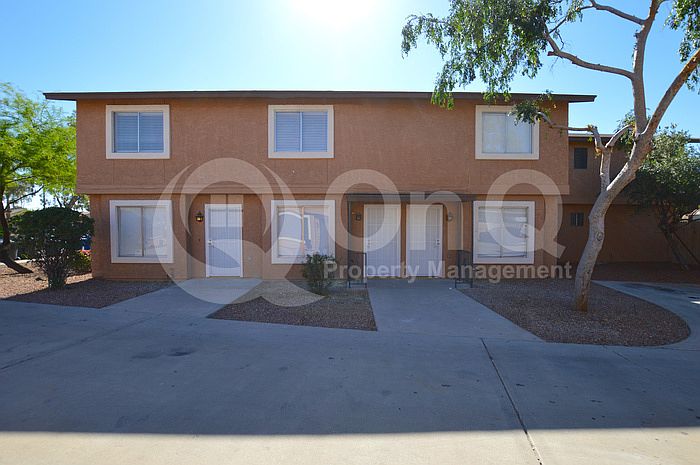 1st image of 1418 E Knoll Cir APT 1