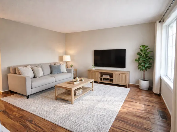 15514 Float Ln, Apple Valley, MN 55124