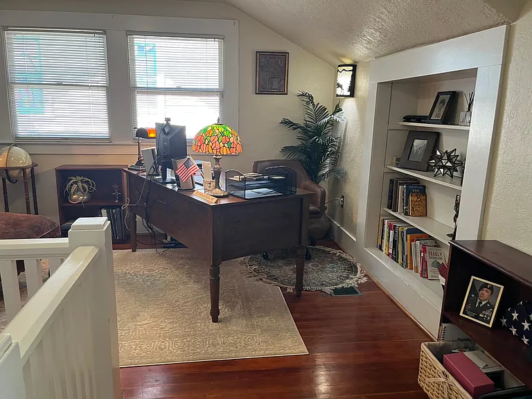 2324 Portola Way — Photo 25