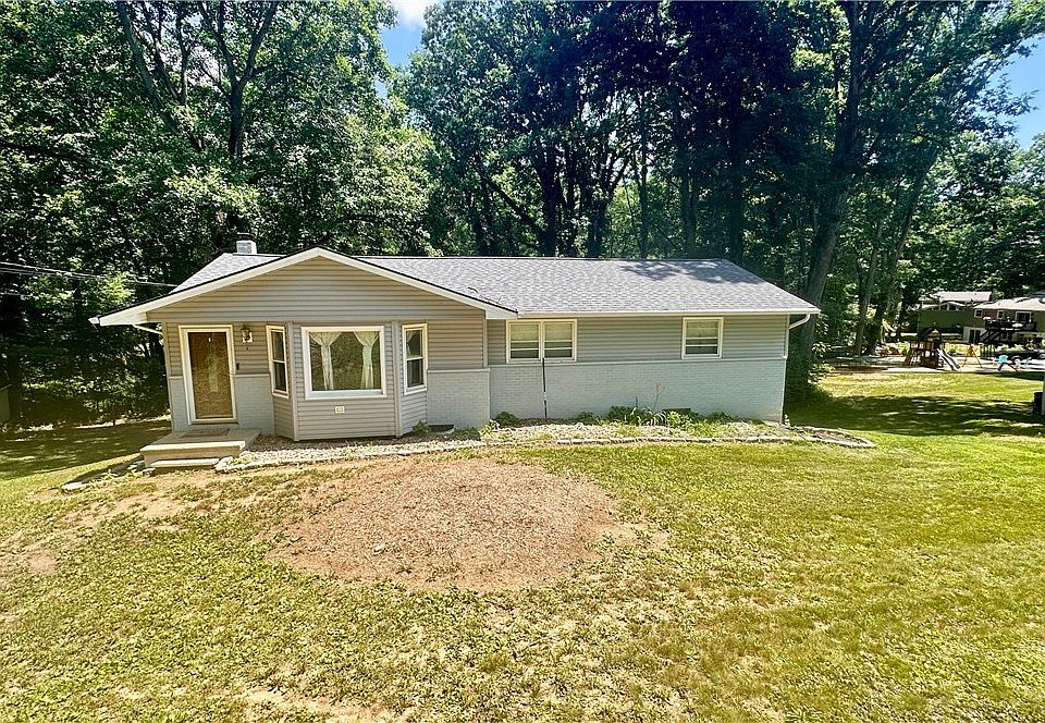1st image of 8470 Shadyview Ave NW