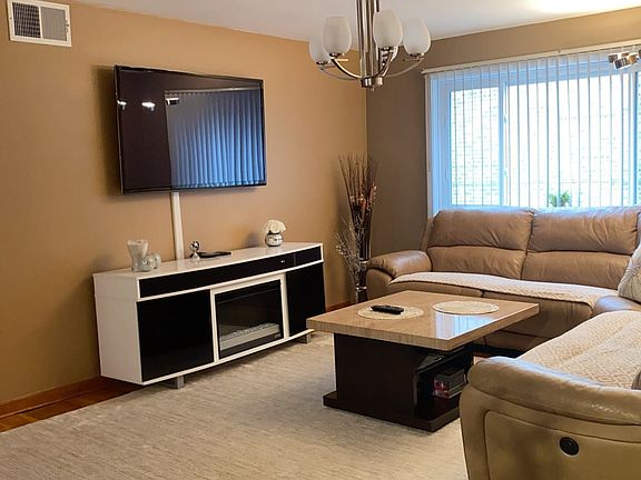4th image of 6244 N Francisco Ave #441AE