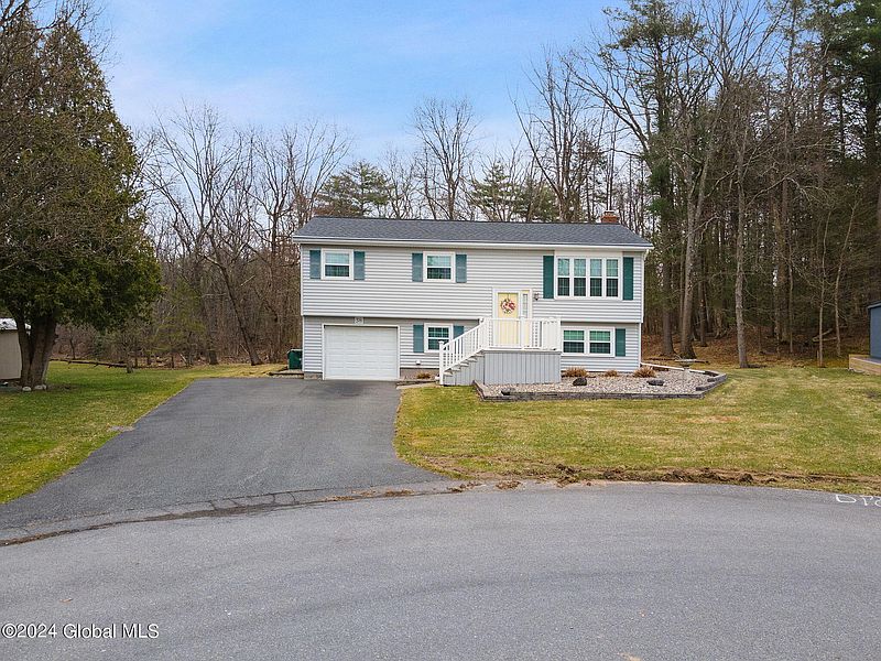 2nd image of 38 Bayberry Court