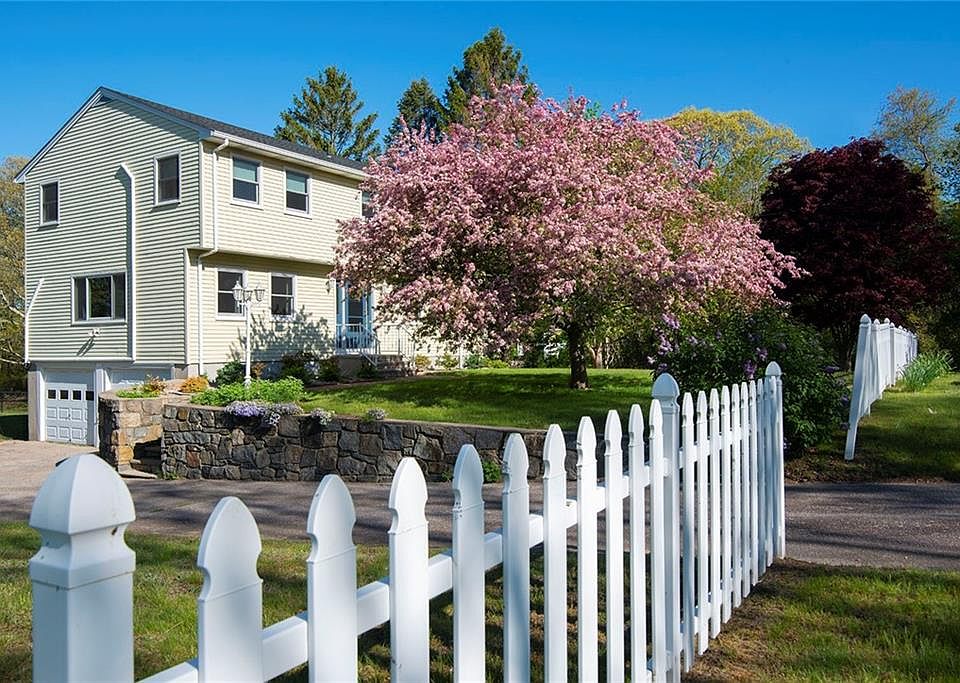 11 Schilke Dr, Westerly, RI 02891 Zillow