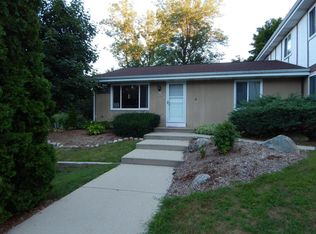 N20W5309 Pierce Ct, Cedarburg, WI 53012