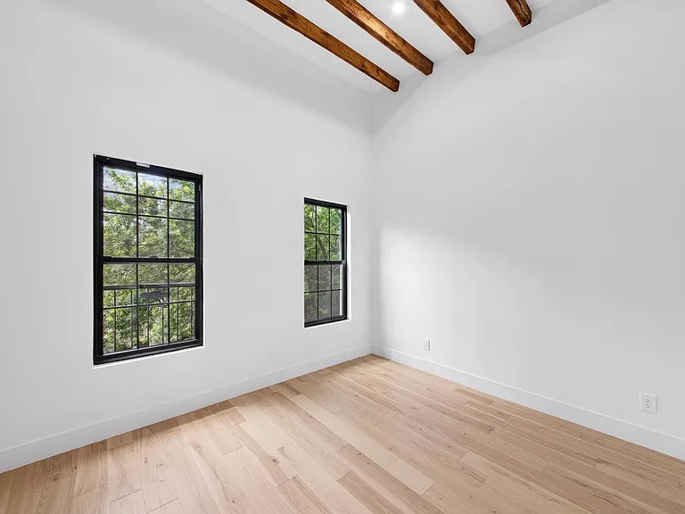 183 Green St #3L — Photo 4