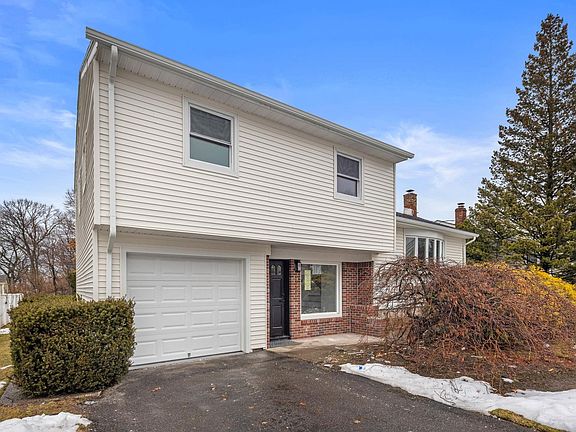 3rd image of 125 Rutgers Pl