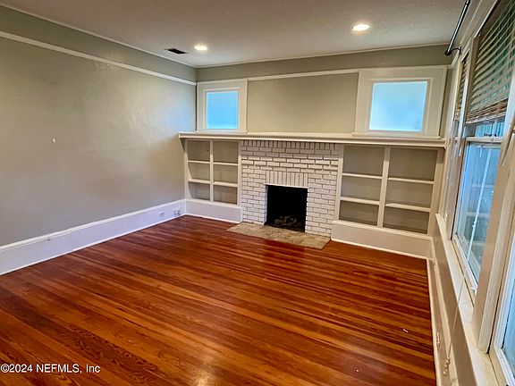 5th image of 1423 Ingleside Ave