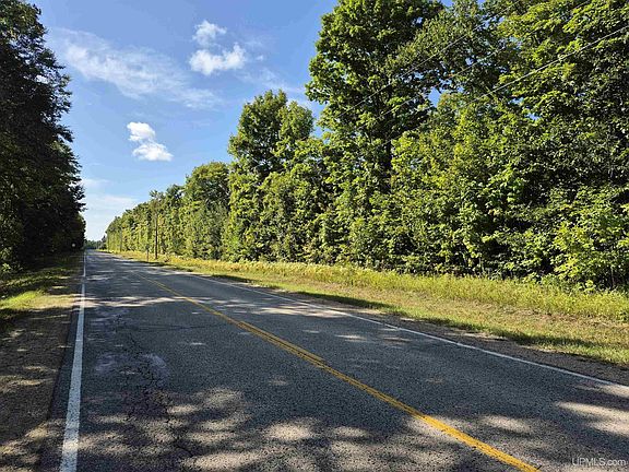 2nd image of 10 Acres River Rd