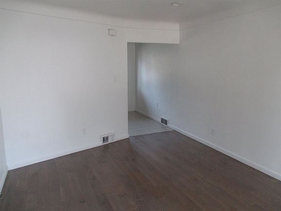 5th image of 74 Crocker Blvd