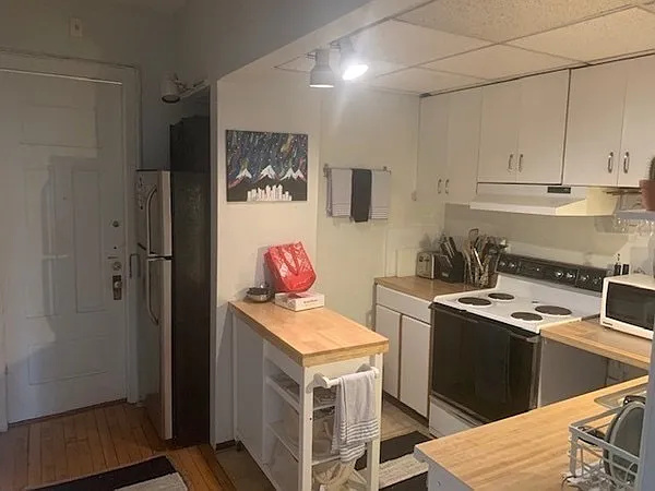 1 bed, 693 sqft, $3,200 — Photo 4