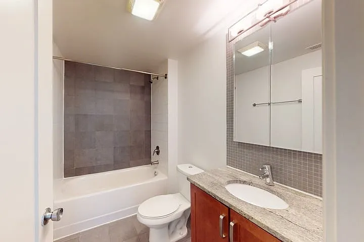 5234-5244 S. Ingleside Avenue — Photo 15