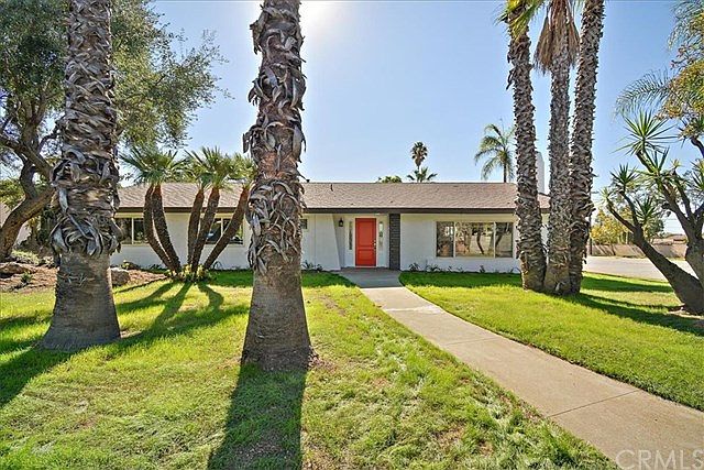 1st image of 294 W Monterrey Dr