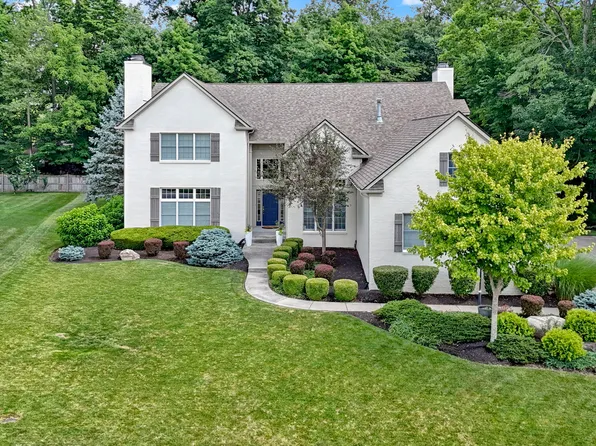1238 Sullivans Rdg, Zionsville, IN 46077