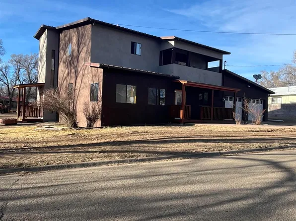 874 Highland Dr, Las Vegas, NM 87701