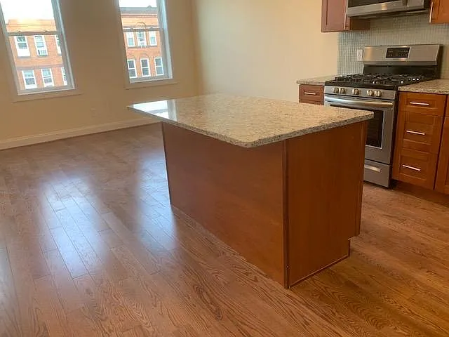 2930 Saint Paul St #3 — Photo 25