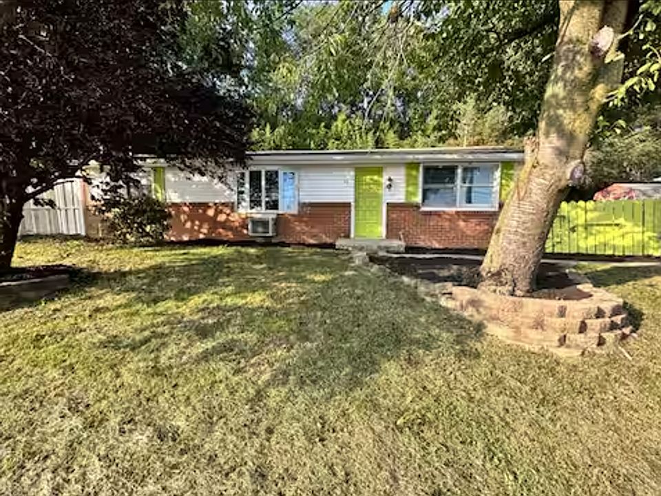 1st image of 15 W Newport Rd