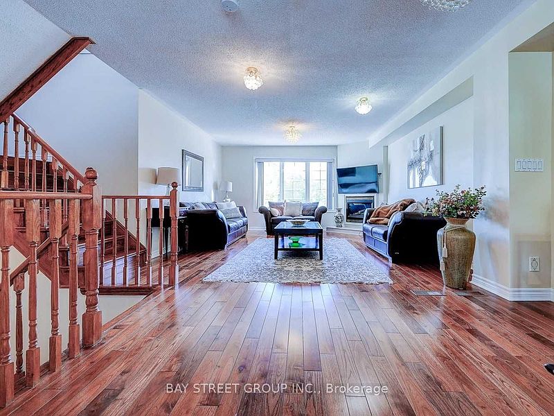 Markham Townhouse for rent - 4 Bedrooms — photo 2