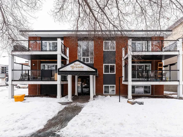 10525 83rd Ave NW #7, Edmonton, AB T6E 2E1