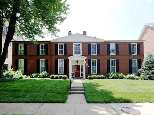 10 Brighton Way APT 1S, Saint Louis, MO 63105