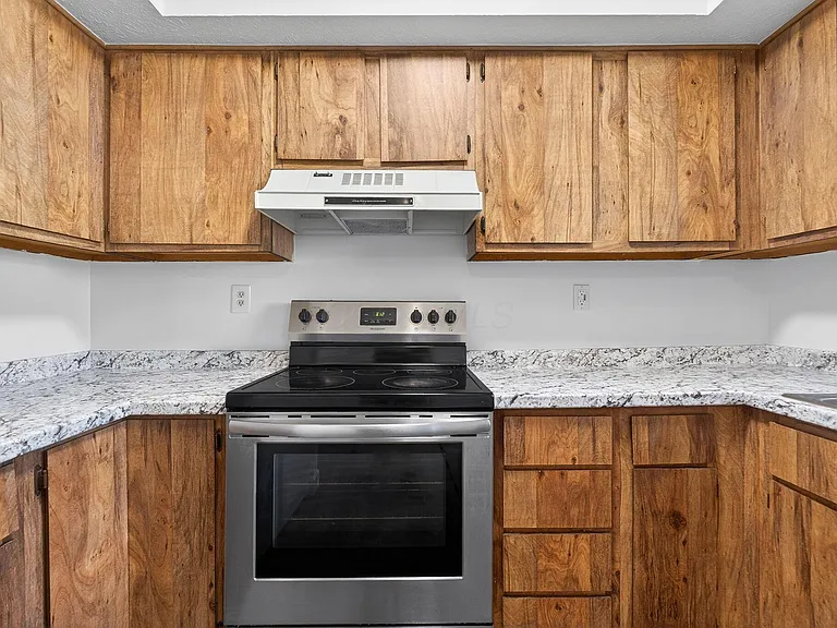 6477 Brookedge Ct — Photo 14