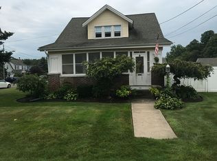 46 Nelson Ave, Blue Point, NY 11715