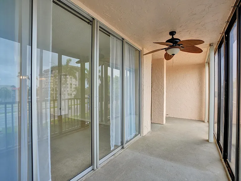 740 S Federal Hwy #312 — Photo 28