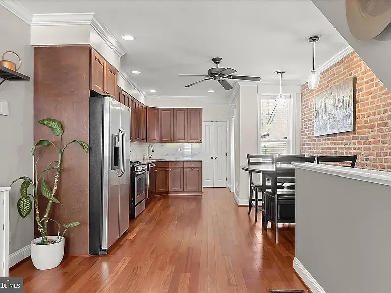1824 S Charles St — Photo 8