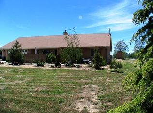 27200 Man O War Dr, Tehachapi, CA 93561