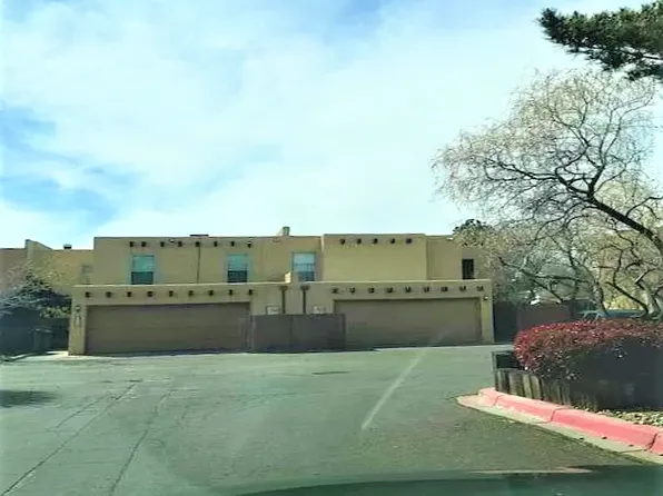 109 Calle Playa Del Sol NE, Albuquerque, NM 87109