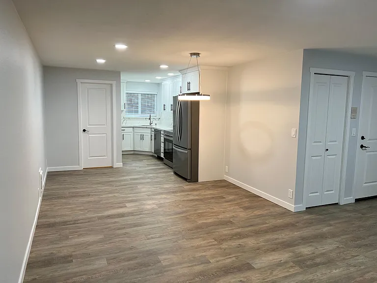 19215 15th Ave NE #3 — Photo 16