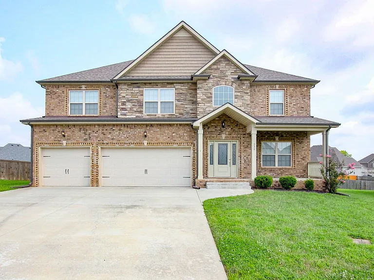 230 Cotoneaster Ln — Photo 1